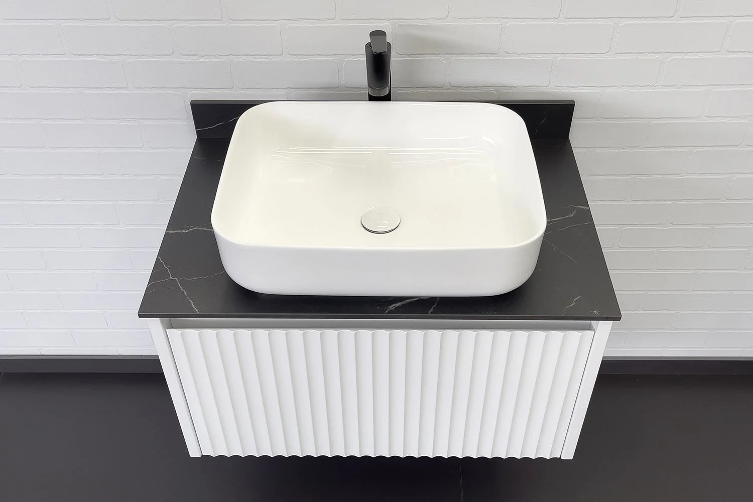 Приобрести сomforty тумба со столешницей и раковиной "марсель-75" белый матовый