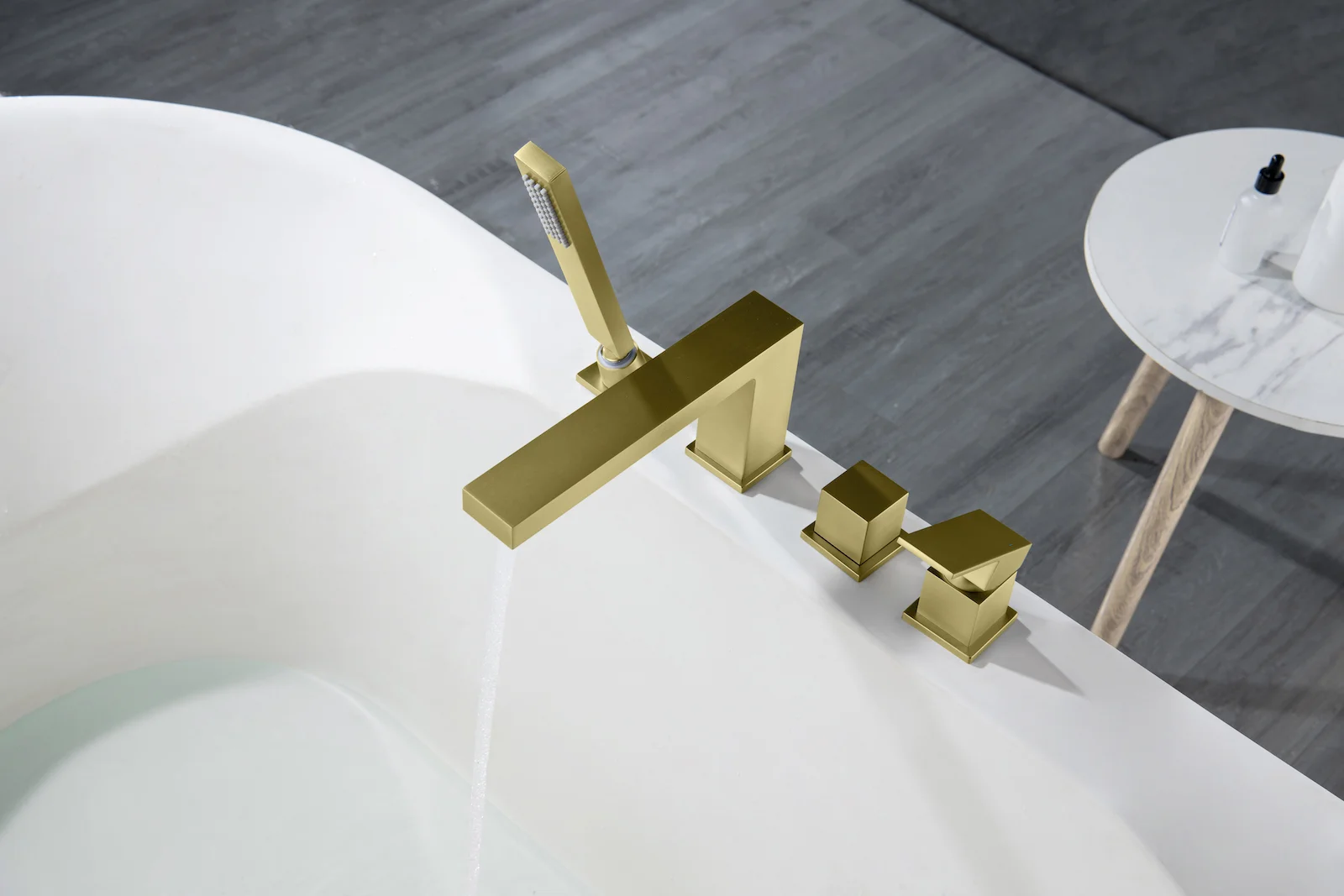 Приобрести смеситель для ванны с душем, врезной timo selene 2130/17y золото матовое