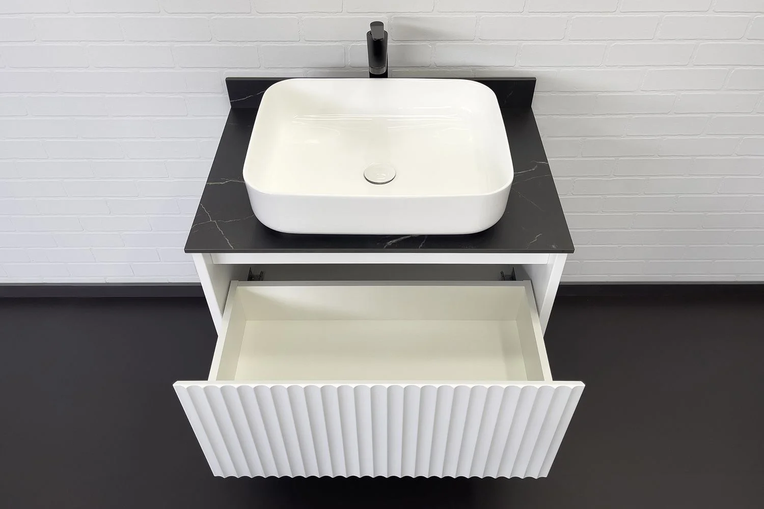 Приобрести сomforty тумба со столешницей и раковиной "марсель-75" белый матовый