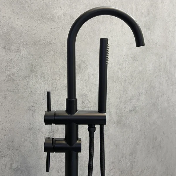 Приобрести comforty смеситель напольный, fe018m-cmt, черный матовый