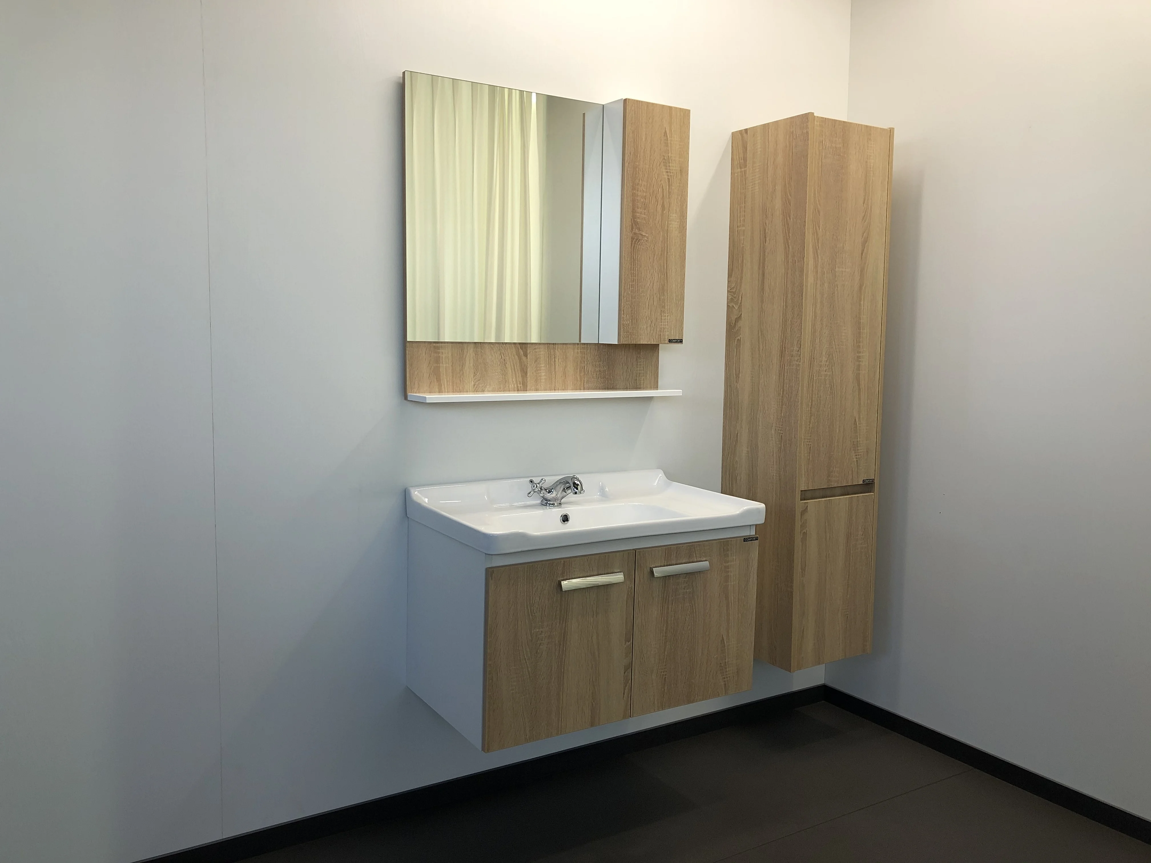 Приобрести сomforty зеркало-шкаф "рига-80" дуб сонома