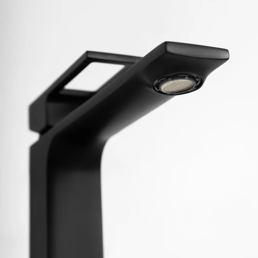 Приобрести belbagno смеситель для раковины luce, высокий, черный luc-lmc-nero-w0