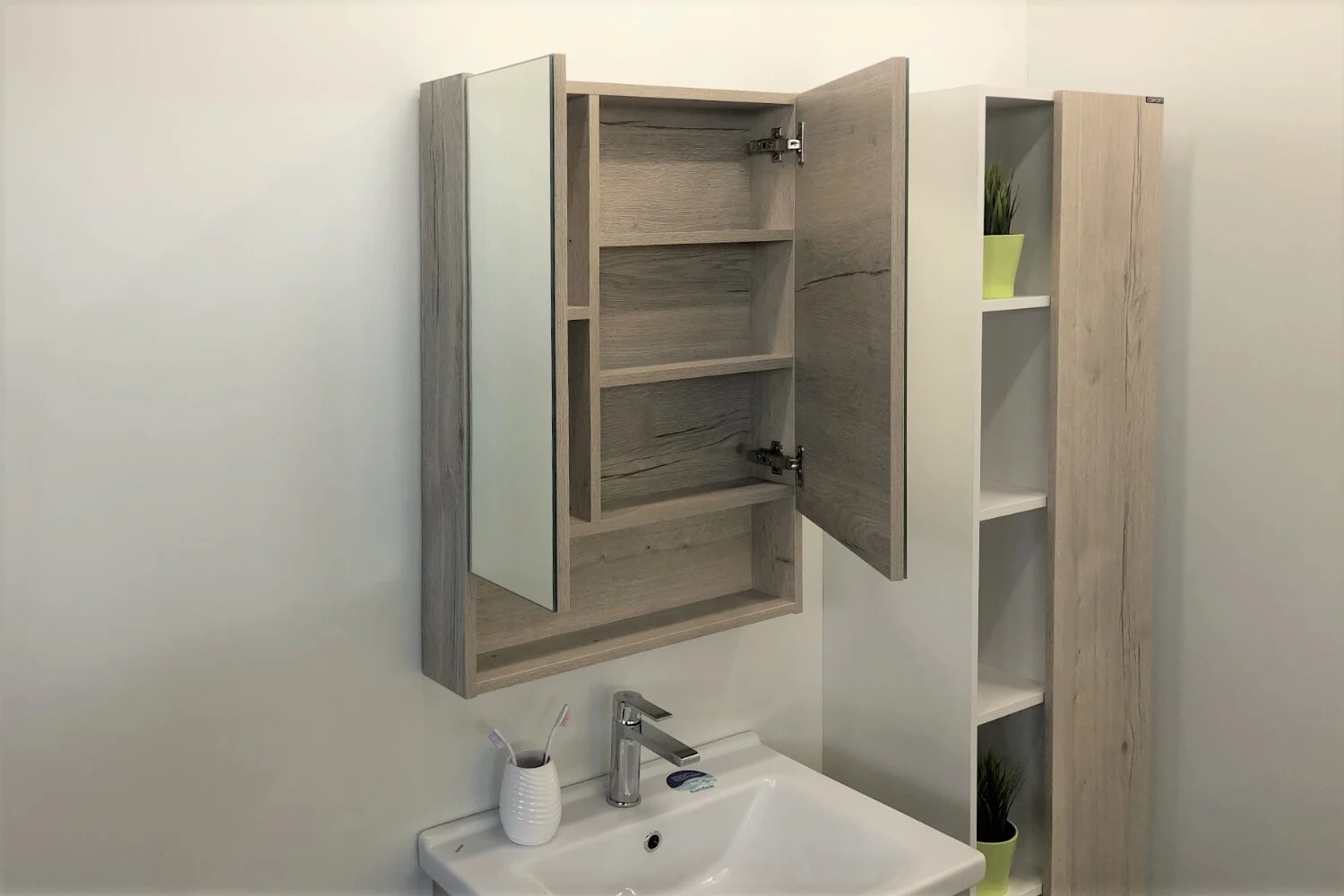 Приобрести сomforty зеркало-шкаф "парма-60" дуб дымчатый