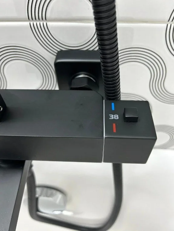 Приобрести душевая система vieir cielo 974 мм, с термостатом, черный v393561c