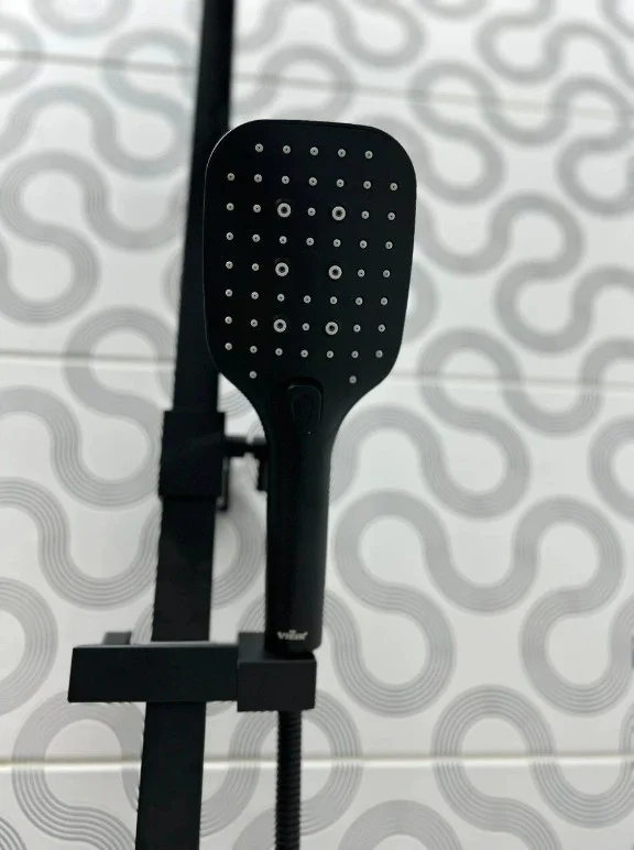 Приобрести душевая система vieir cielo 974 мм, с термостатом, черный v393561c