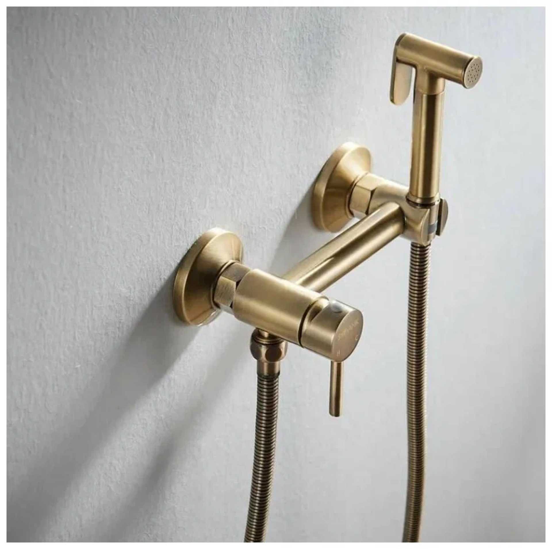 Приобрести grocenberg смеситель с гигиеническим душем, бронза gb103nbr