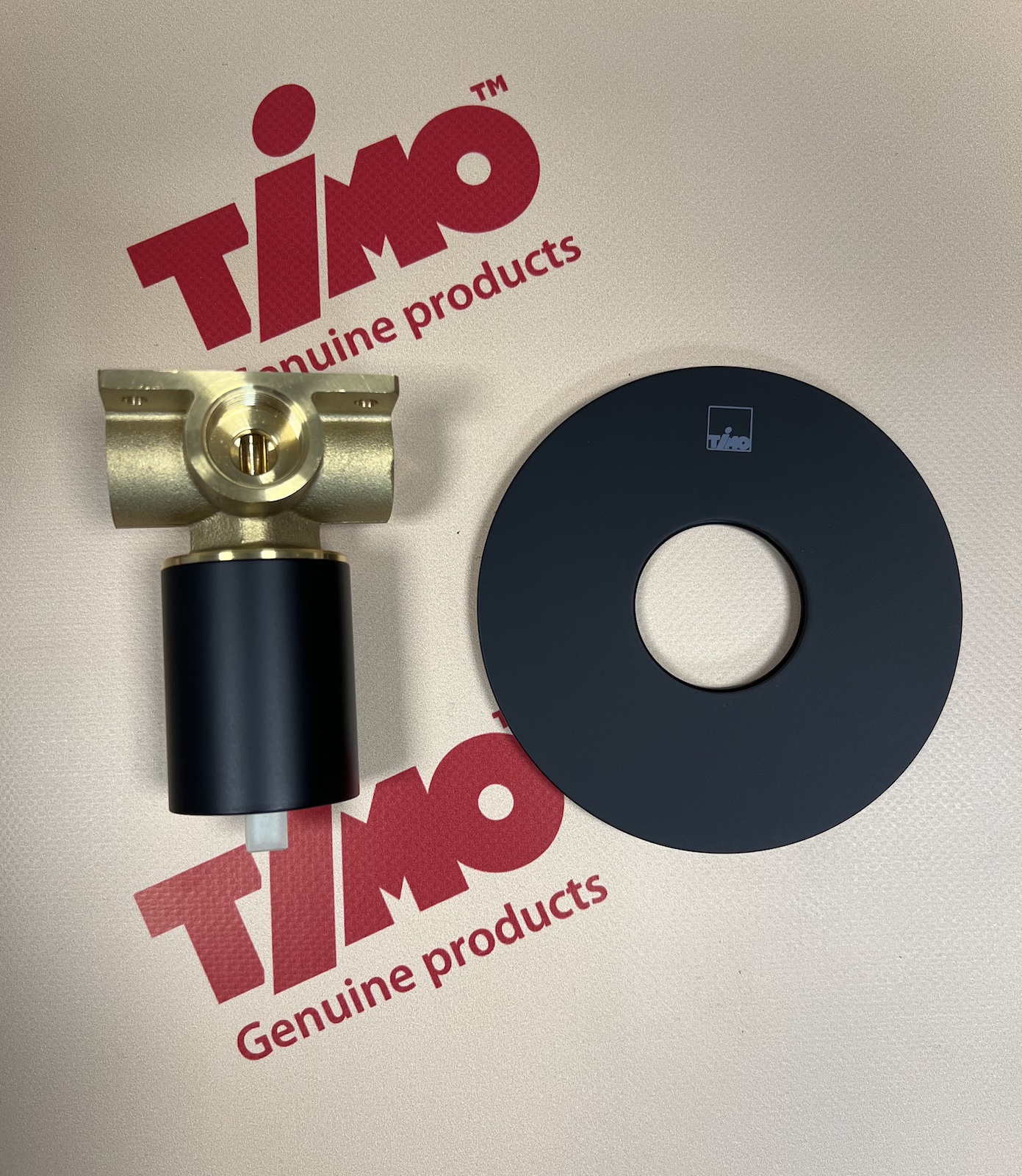 Приобрести смеситель встроенный с гигиеническим душем timo anni 2789/03sm черный