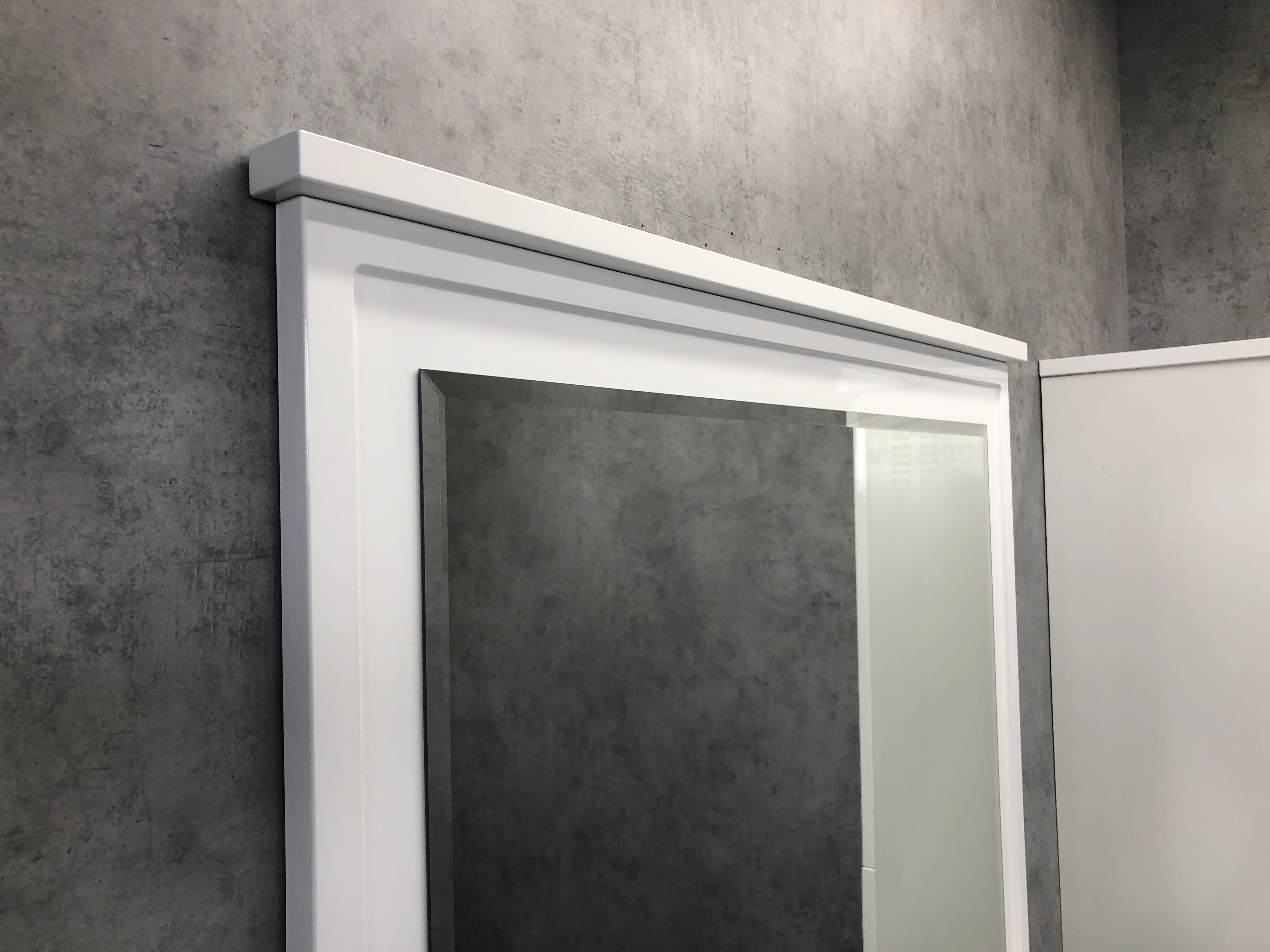 Приобрести сomforty зеркало "феррара-80" белый глянец