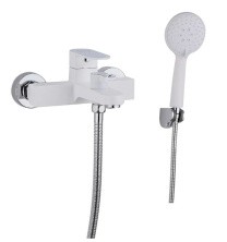 Смеситель для ванны ViEiR Camomilla с ручным душем, белый V283531F