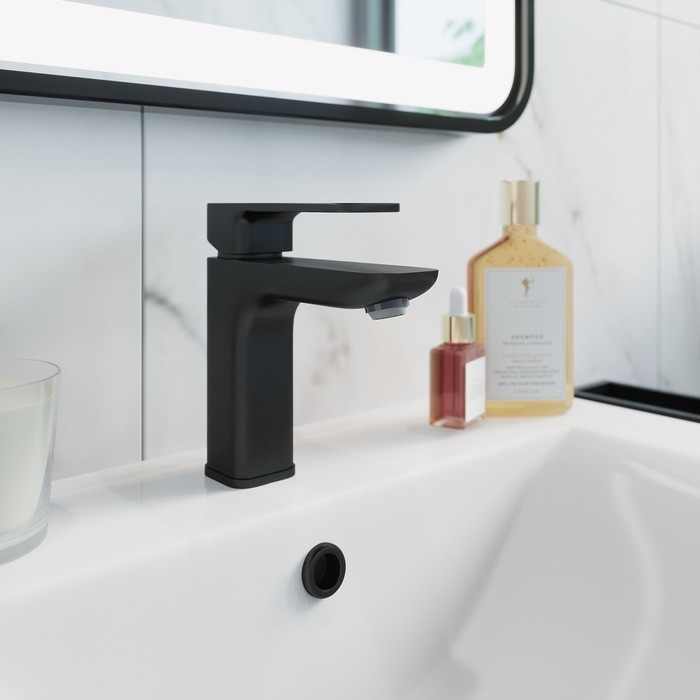 Приобрести iddis смеситель для раковины slide 159мм, черный матовый, slibl00i01