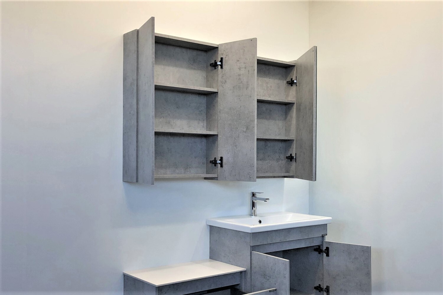 Приобрести сomforty зеркало-шкаф осло-60 бетон светлый