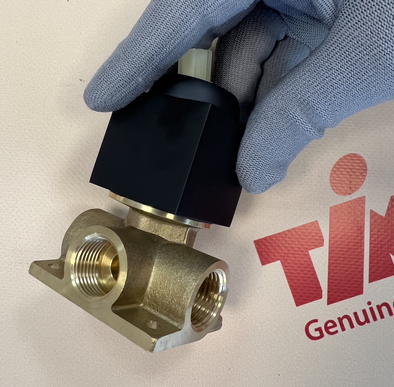 Приобрести смеситель встроенный с гигиеническим душем timo selene 2089/03sm черный