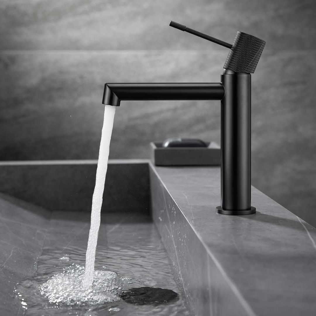 Приобрести vincea смеситель для раковины desire, черный матовый vbf-1d1mb