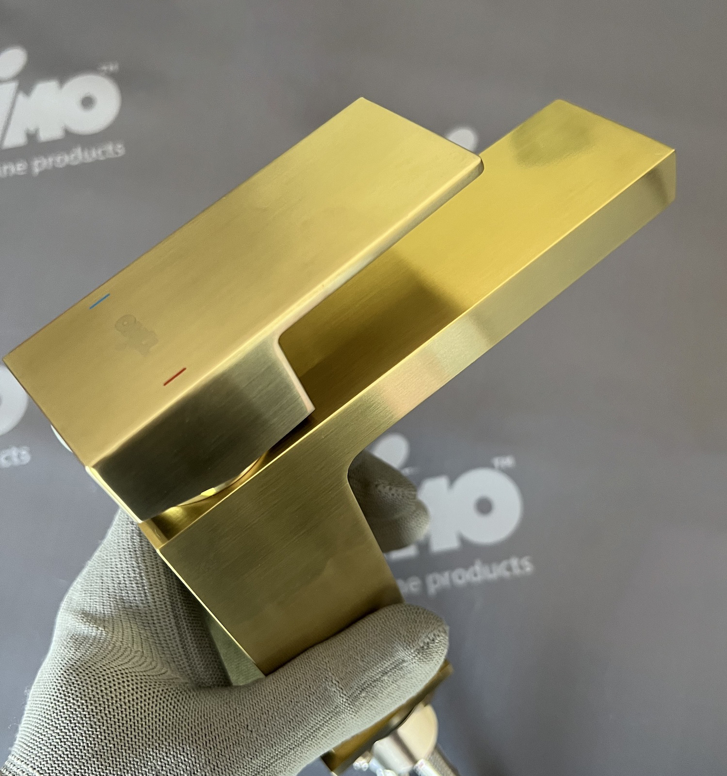 Приобрести смеситель для раковины timo selene 2061/17f золото матовое