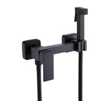 Смеситель с гигиеническим душем ViEiR Futuro, черный V502554C