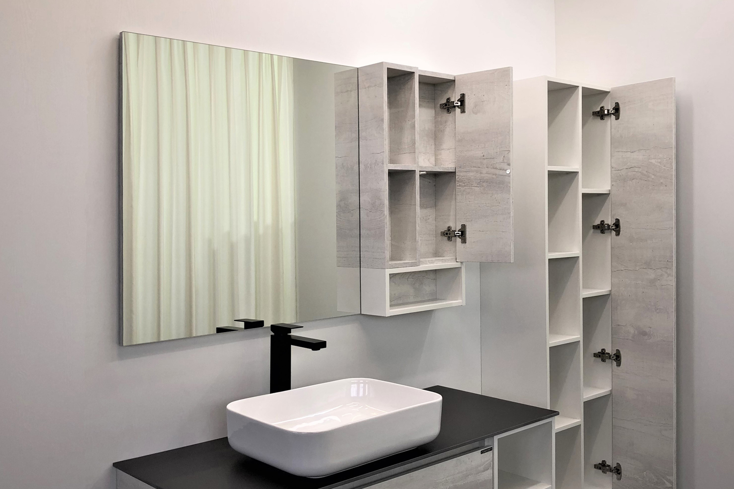 Приобрести сomforty зеркало-шкаф "прага-120" дуб белый