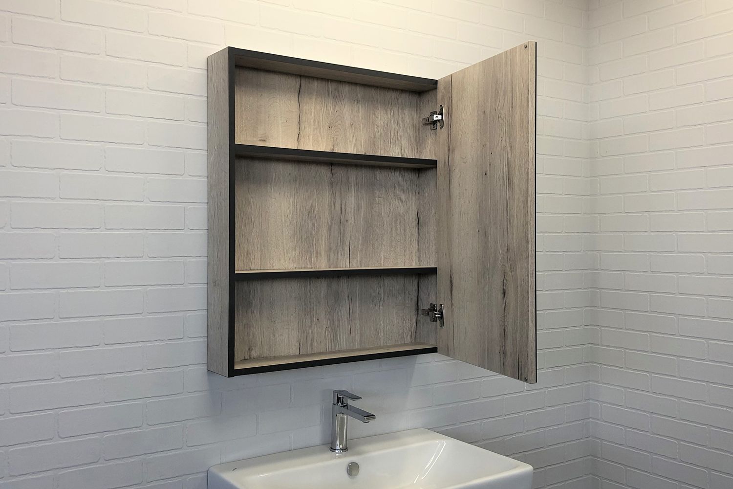 Приобрести сomforty зеркало-шкаф вена-70 дуб дымчатый