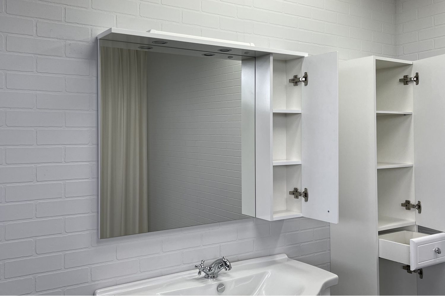 Приобрести сomforty зеркало-шкаф "сочи-100" белый глянец