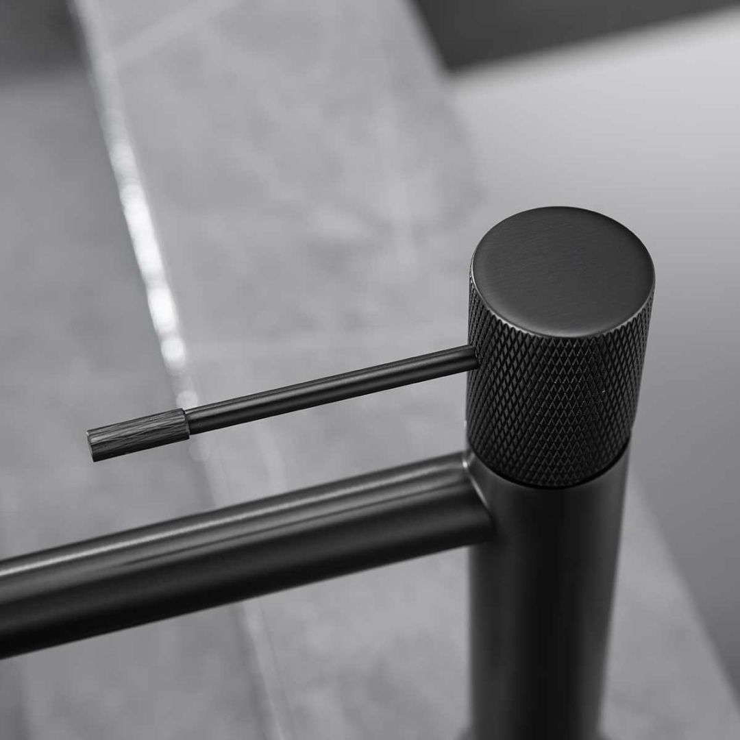 Приобрести vincea смеситель для раковины desire, черный матовый vbf-1d1mb