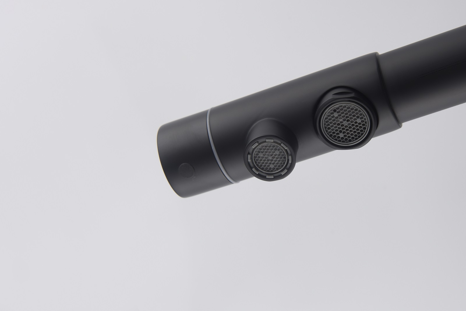 Приобрести смеситель для кухни с подключением фильтра timo hette 1026/03f черный