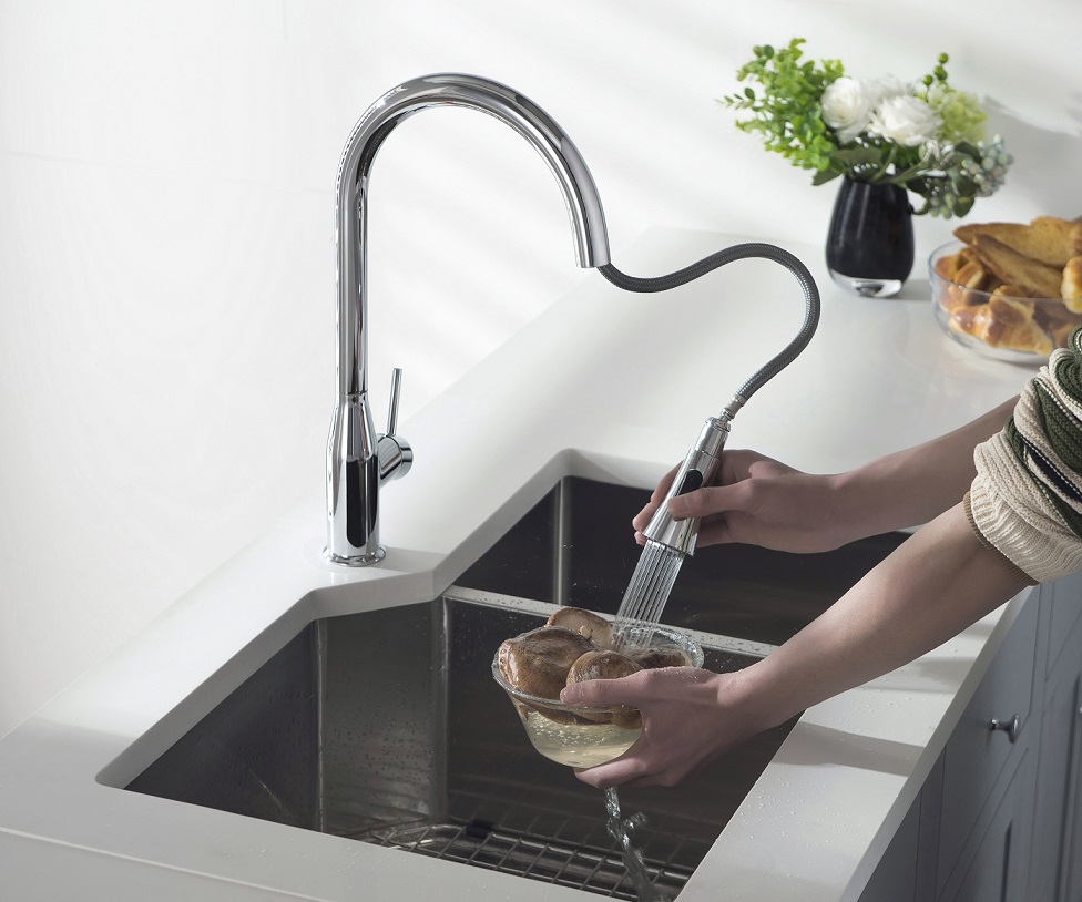 Приобрести смеситель для кухни с выдвижной лейкой timo saona 2336/00fl хром