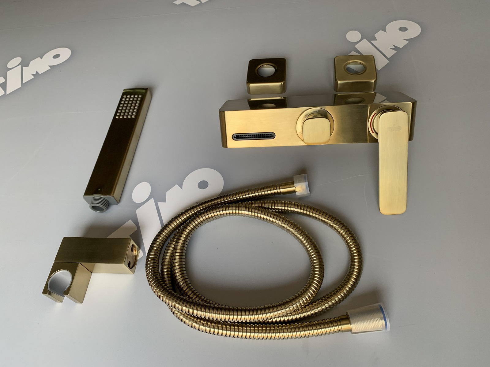 Приобрести смеситель для ванны с душем timo torne 4314/17y золото матовое