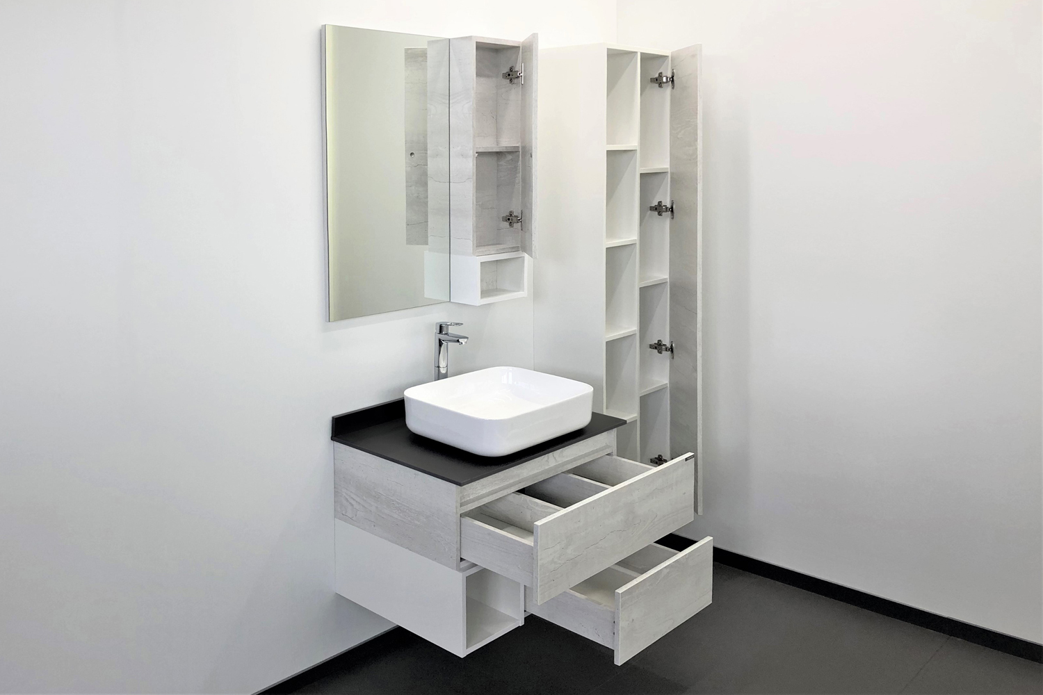 Приобрести сomforty зеркало-шкаф "прага-75" дуб белый