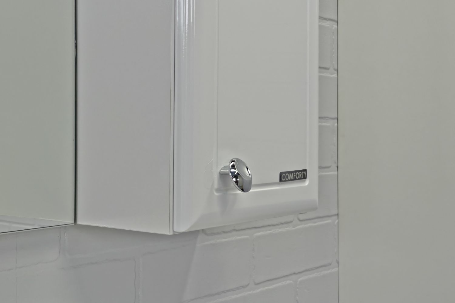 Приобрести сomforty зеркало-шкаф "сочи-100" белый глянец