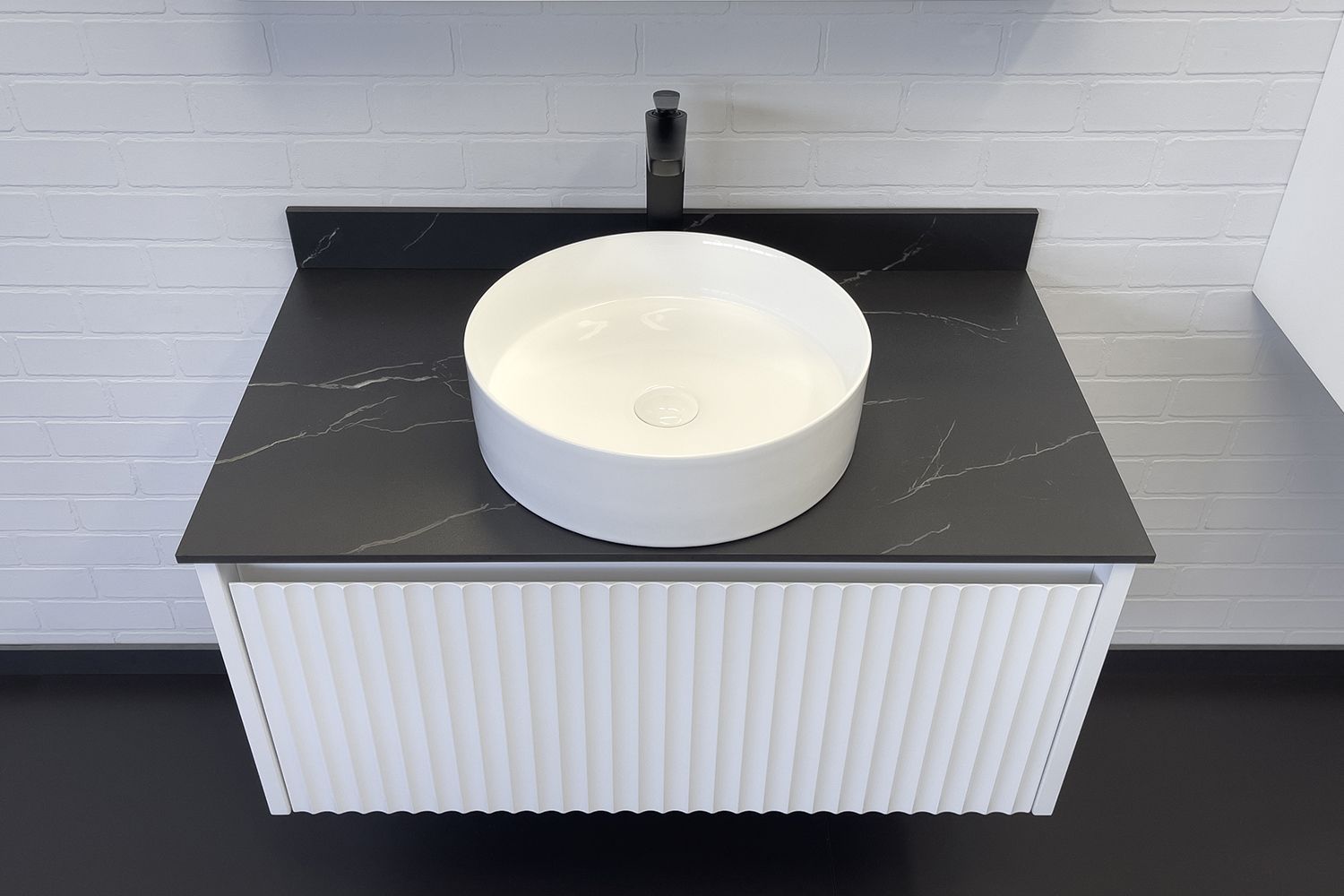 Приобрести сomforty тумба со столешницей и раковиной марсель-90 белая матовая c раковиной 9110