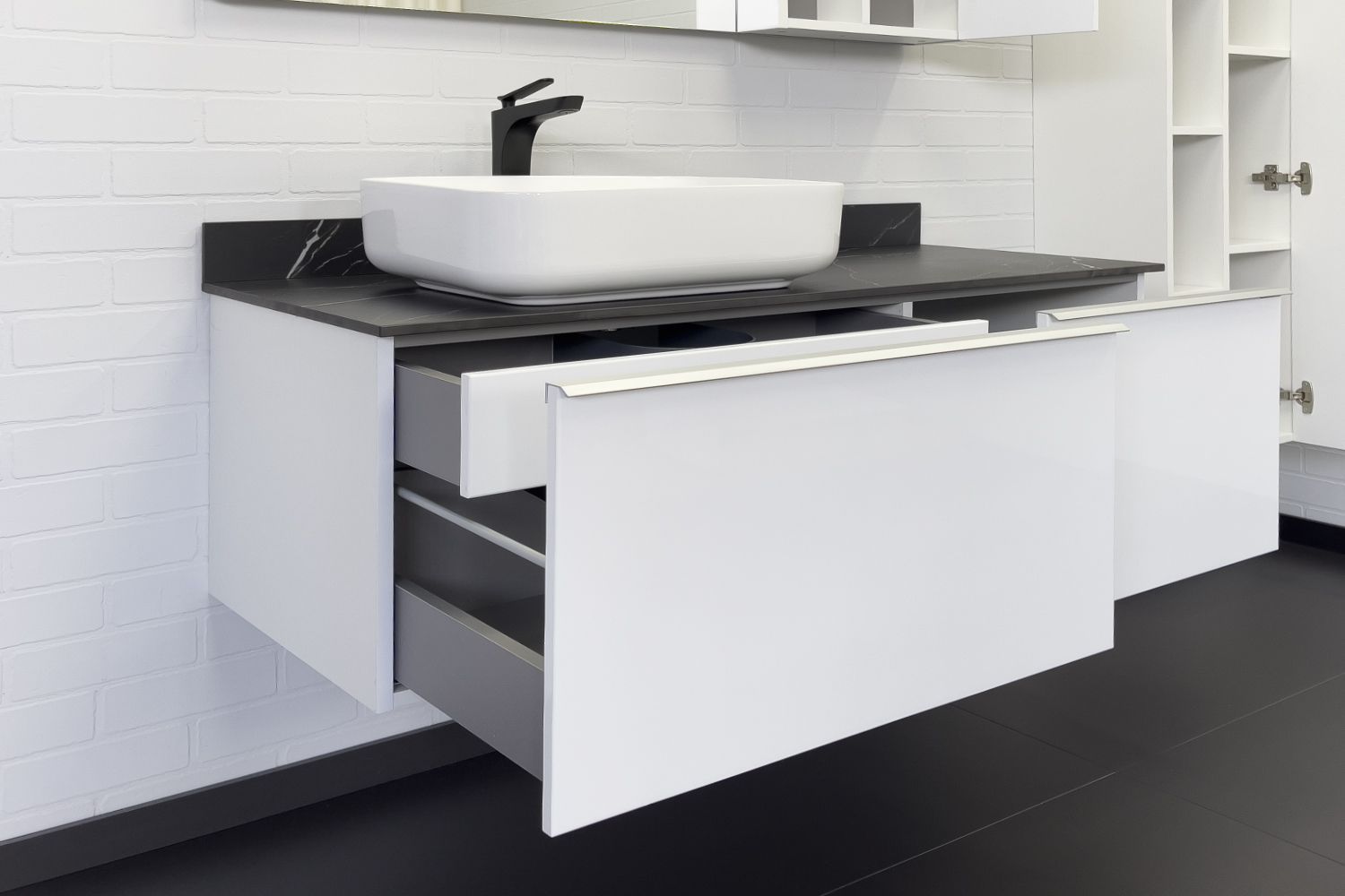 Приобрести сomforty тумба со столешницей и раковиной "милан-120" белый глянец