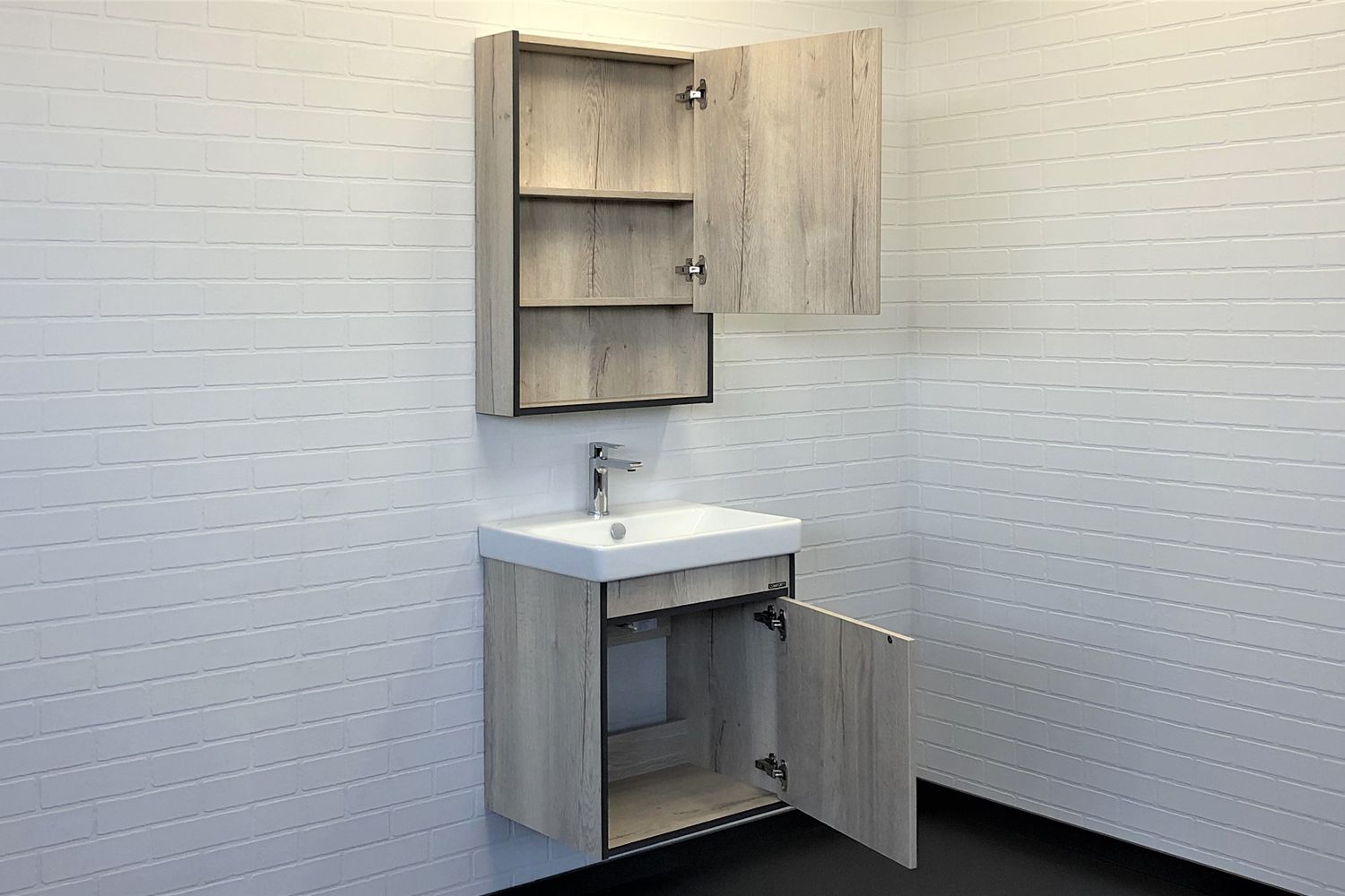 Приобрести сomforty зеркало-шкаф вена-55 дуб дымчатый