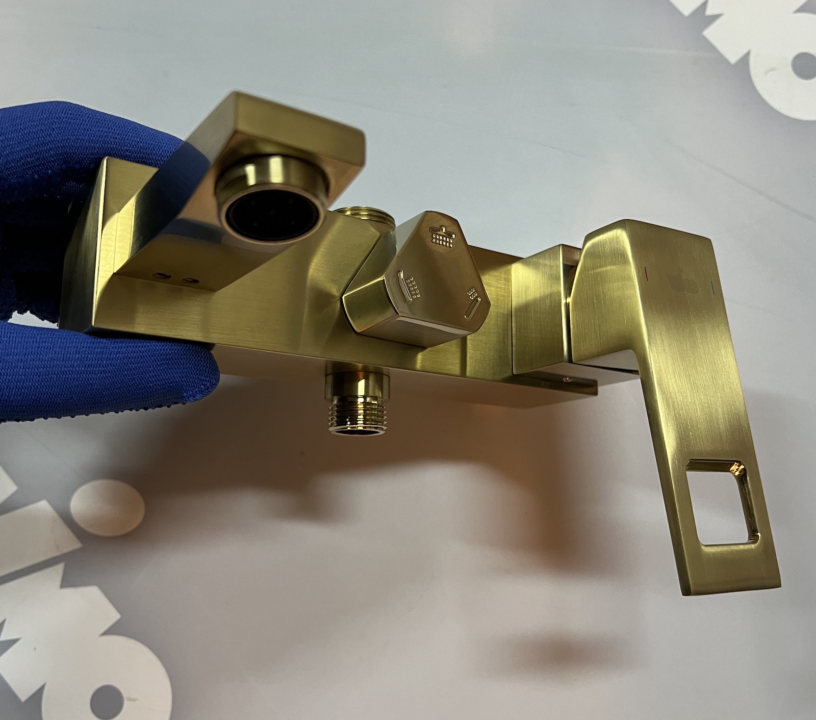 Приобрести душевая система timo briana sx-7130/17 золото матовое