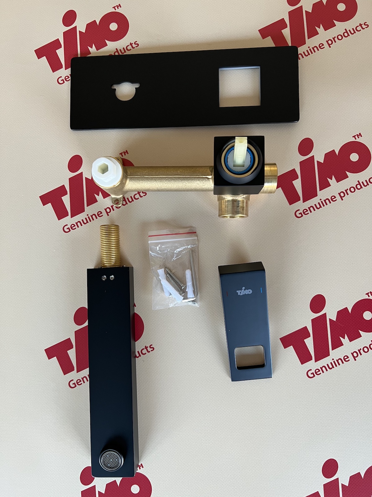 Приобрести смеситель для раковины встроенный timo briana 7171/03sm черный