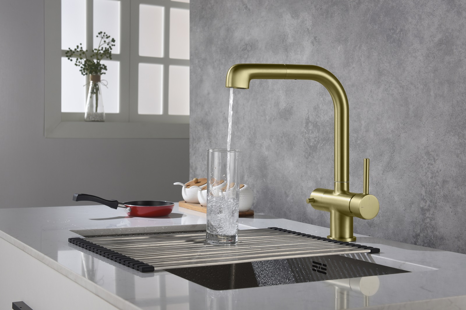 Приобрести смеситель для кухни с подключением фильтра и выдвижной лейкой timo saona 2346/17fl золото матовое