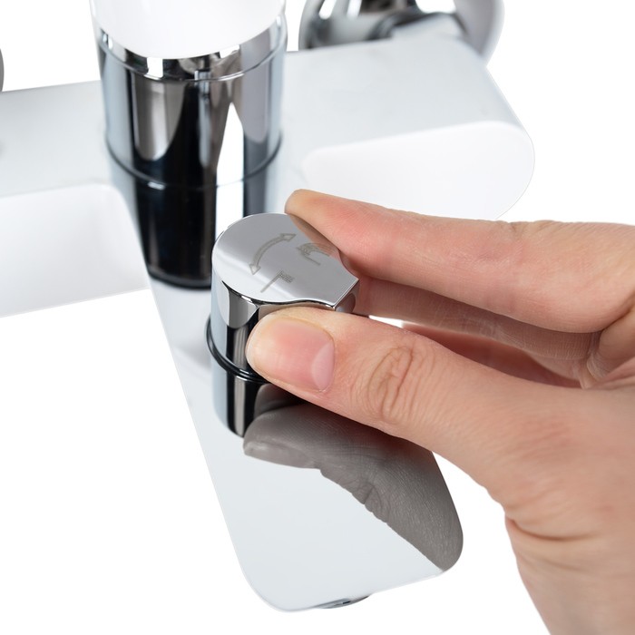 Приобрести iddis смеситель для ванны cloud, 212мм, белый\хром closb02i02wa