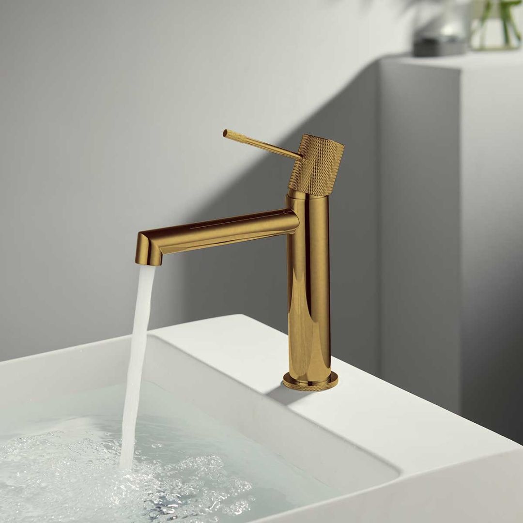 Приобрести vincea смеситель для раковины desire, брашированное золото vbf-1d1bg