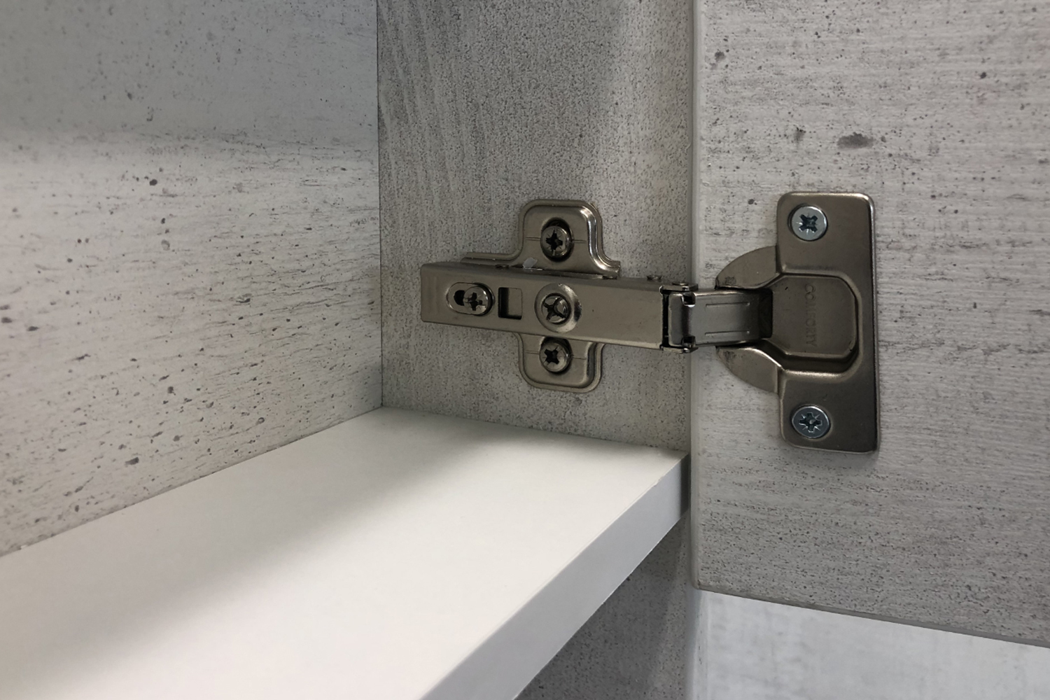 Приобрести сomforty зеркало-шкаф "никосия-60" дуб белый