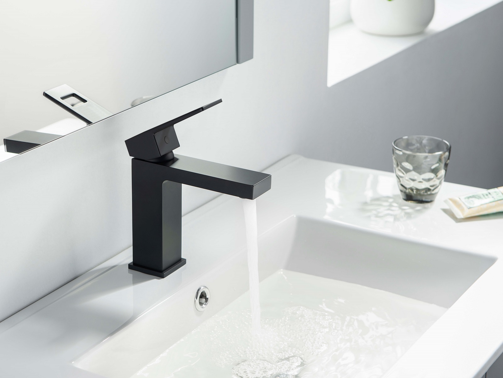 Приобрести смеситель для раковины timo briana 7161/03f черный