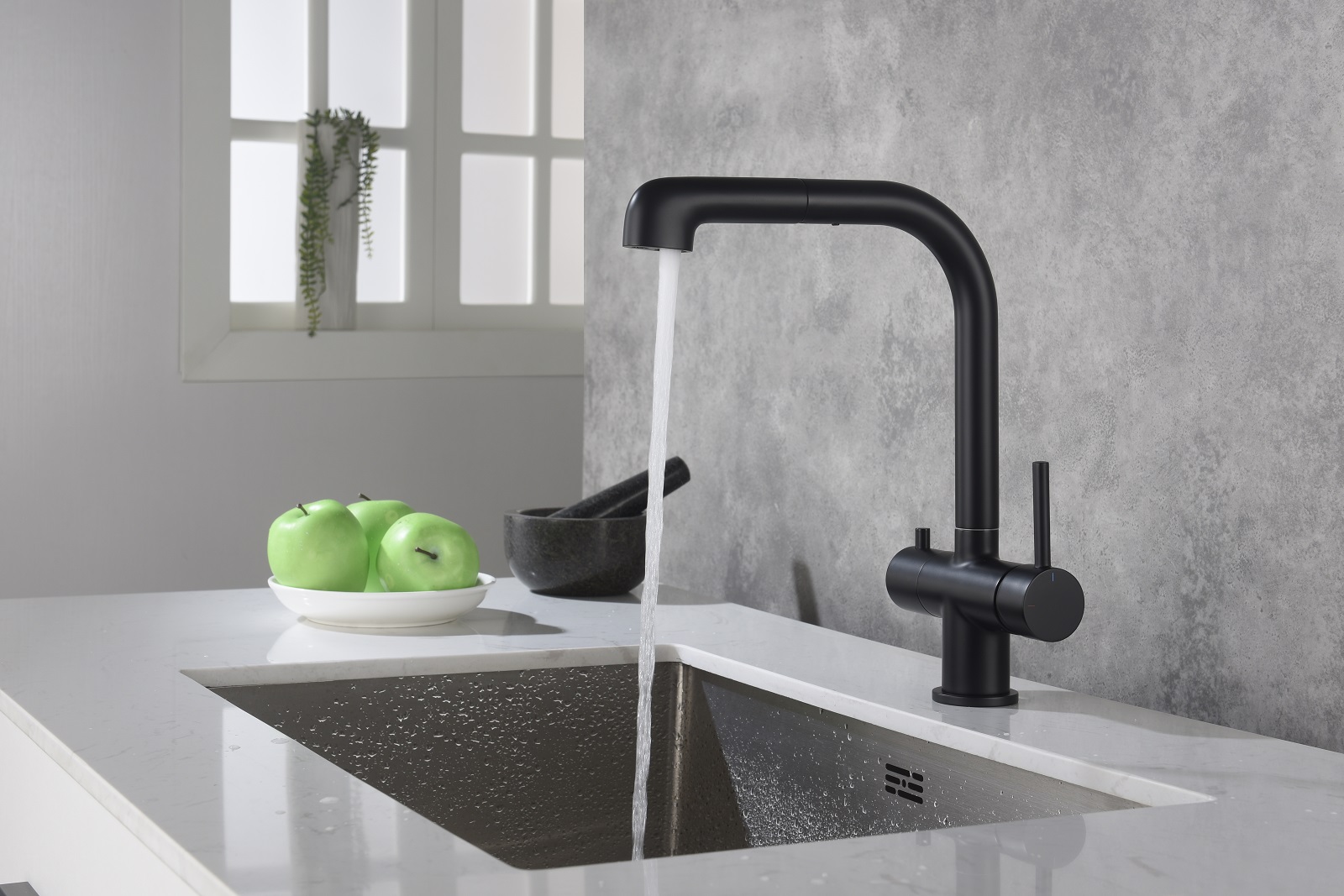 Приобрести смеситель для кухни с подключением фильтра и выдвижной лейкой timo saona 2346/03fl черный