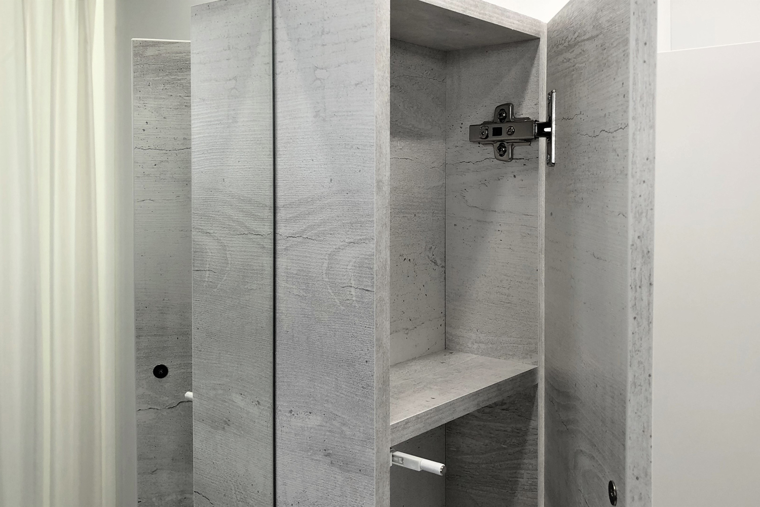 Приобрести сomforty зеркало-шкаф "прага-75" дуб белый