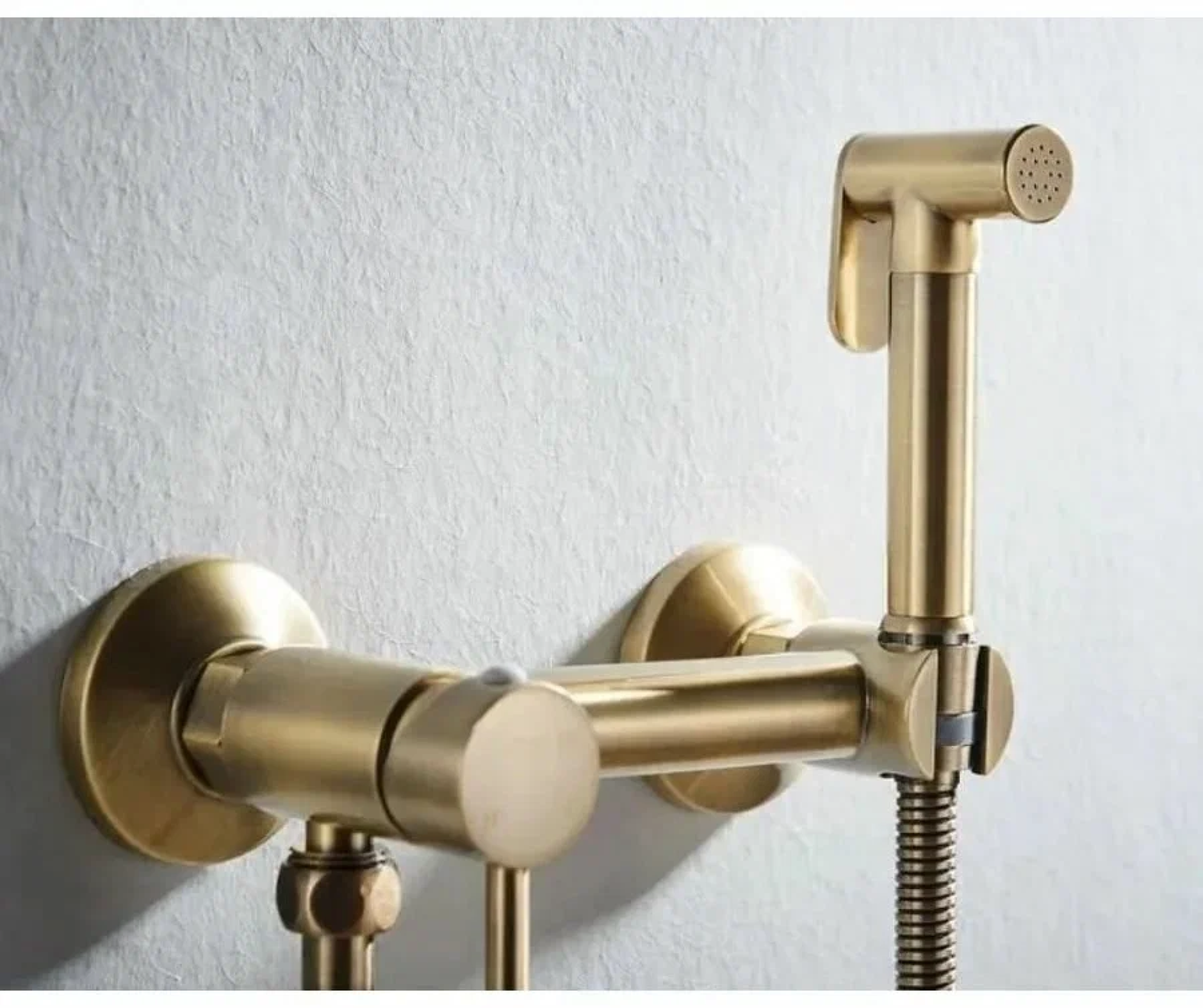 Приобрести grocenberg смеситель с гигиеническим душем, бронза gb103nbr