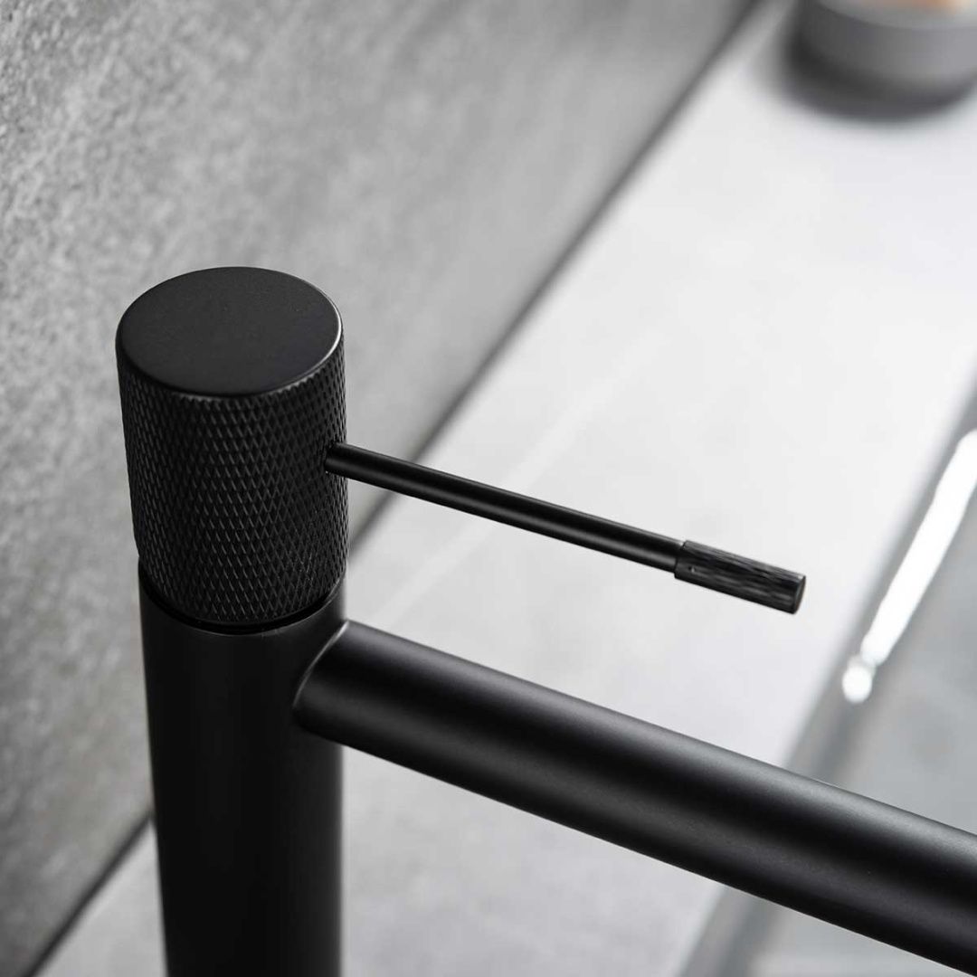 Приобрести vincea смеситель для раковины desire, черный матовый vbf-1d1mb