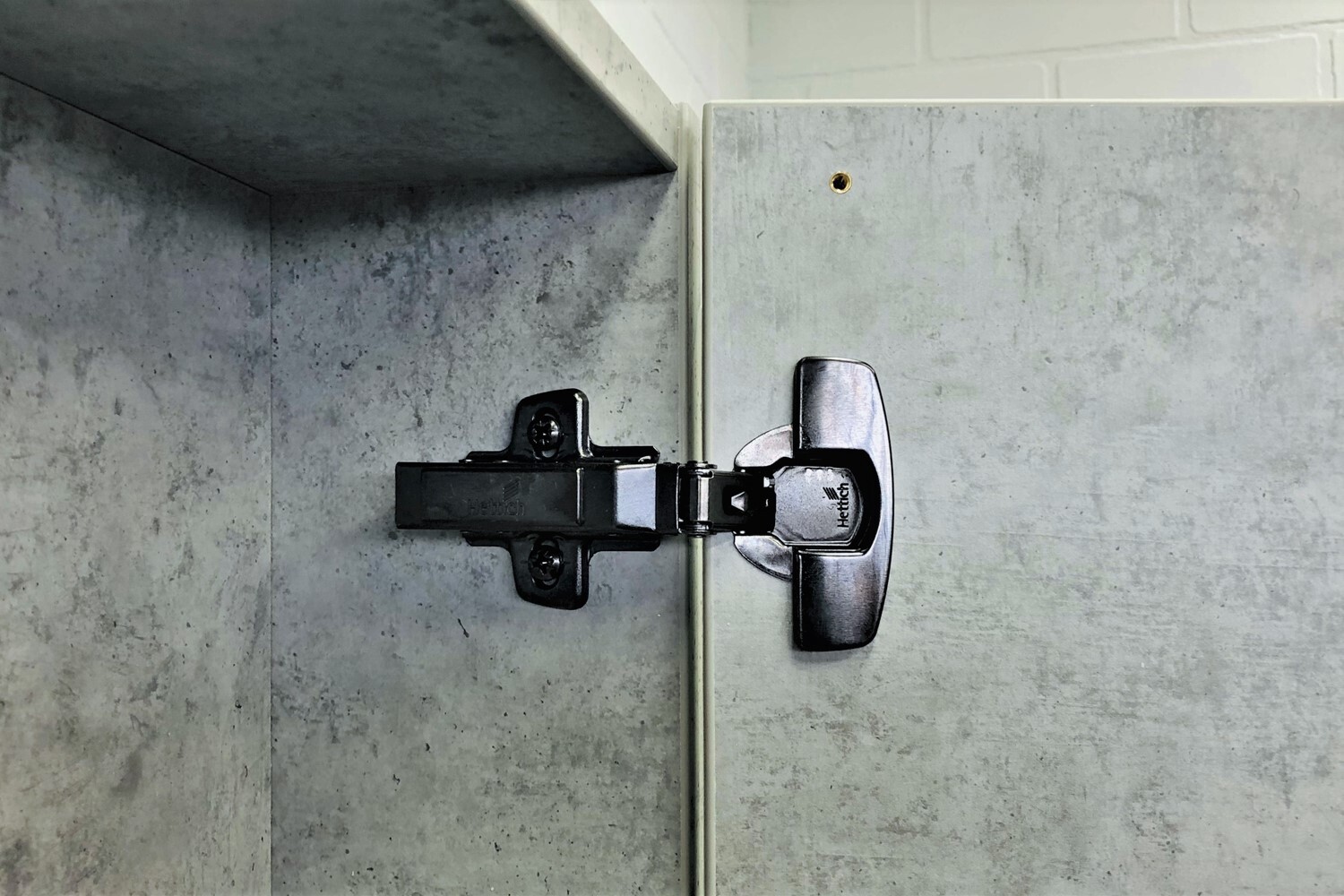 Приобрести сomforty зеркало-шкаф "эдинбург-60" бетон светлый